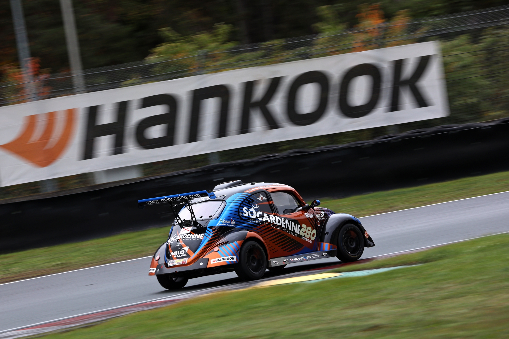 image 2 - Milo Racing domineert de kwalificaties in Zolder, maar DRM Motorsport start op pole