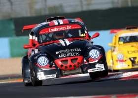 Ladbrokes devient partenaire des 'Hankook 25 Hours VW Fun Cup'!