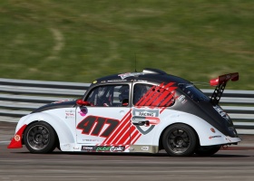 Eerste pole posities voor Mathieu Detry (Jac Motors) en SP Racing in Dijon