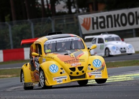 Een spannend duel in Ledenon voor de VW Fun Cup powered by Hankook 