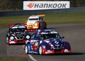 Ladbrokes devient partenaire des 'Hankook 25 Hours VW Fun Cup'!